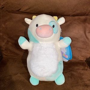 Belana hug mee squishmallow